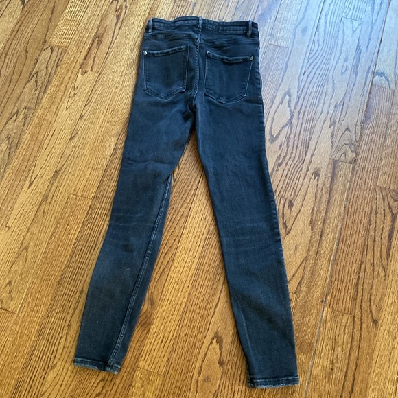 Zara jeans - Picture 4 of 4